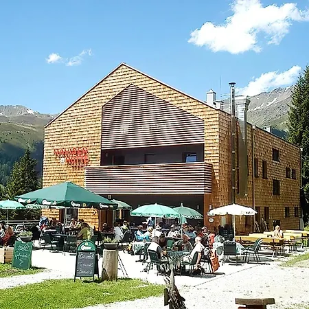 In Near Berger Alm Navis