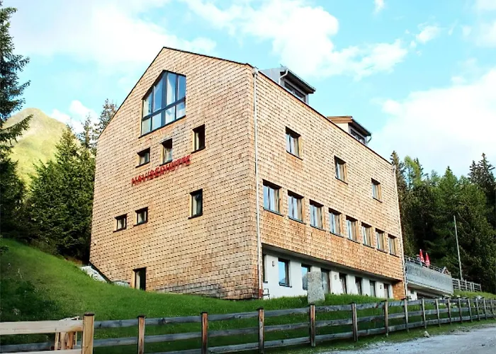 In Near Berger Alm Navis